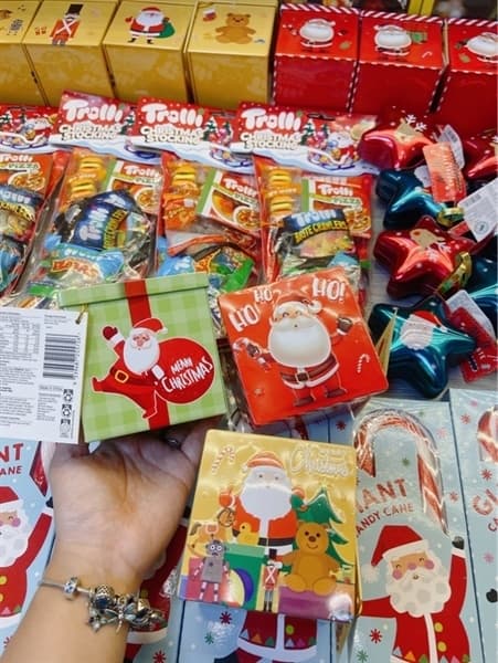 Kẹo Dẻo Gift Tin Mix Hộp Sắt 180G - Image 1