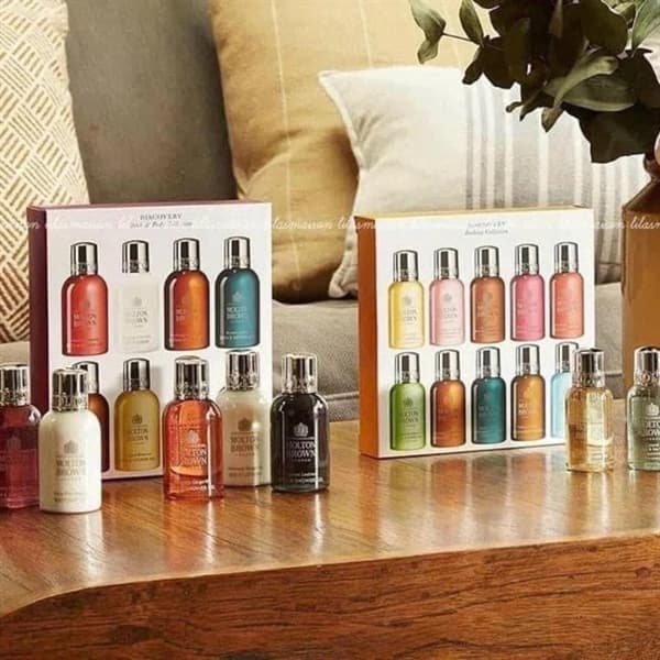 Set Sữa Tắm Mini Molton Brown Discovery Bathing Collection 10x30ML - Image 1