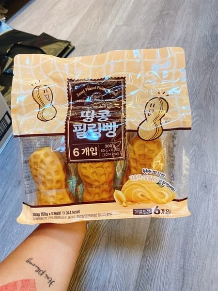 Bánh Bông Đậu Phộng Rich Fasty Hàn Quốc Túi 6C - Image 1