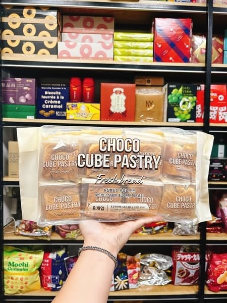 Bánh Choco Cube Pastry Fresh Bread Hàn Quốc Túi 640g - Image 1