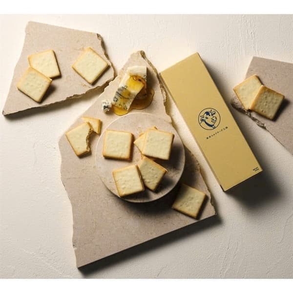 Bánh Factory Tokyo Milk Cheese Cookie Honey & Gorgonzola Hộp 9c - Image 1