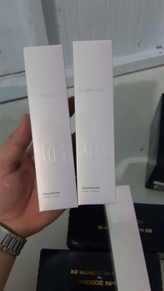 Xịt Khoáng Peau Honnête Mist Spray 100ml Nhật Bản - Image 1