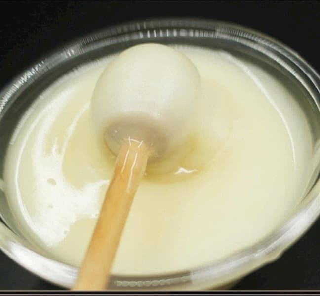 Mật ong tuyết Trường Bạch lọ 1 kg thumbnail 3