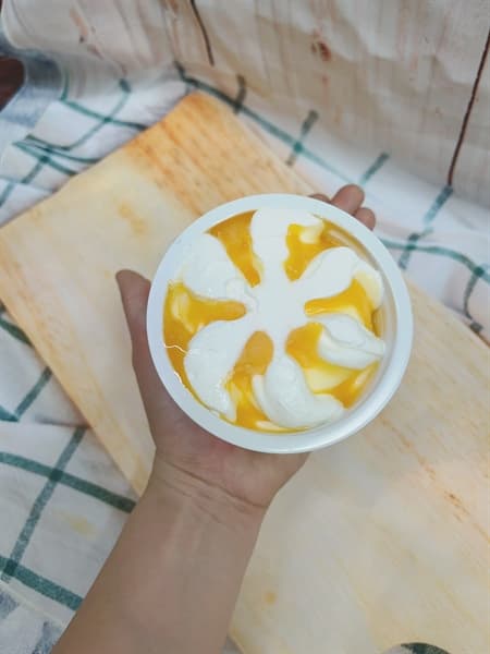 KEm Sữa Chua Lavelee vị Xoài 180ml thumbnail 2