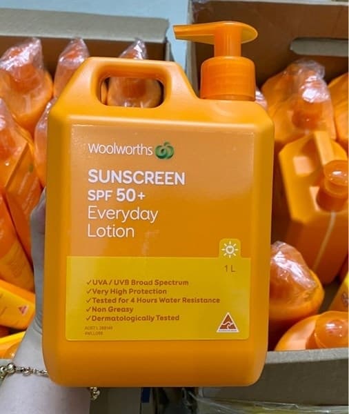 KEM CHỐNG NẮNG WOOLWORTHS SUNSCREEN SPF50+ EVERYDAY LOTION 1000ML - Image 1