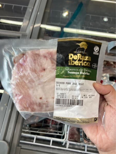 Nạc Nọng Heo Iberico ( De Raza - Jowl Meat ) - Image 1