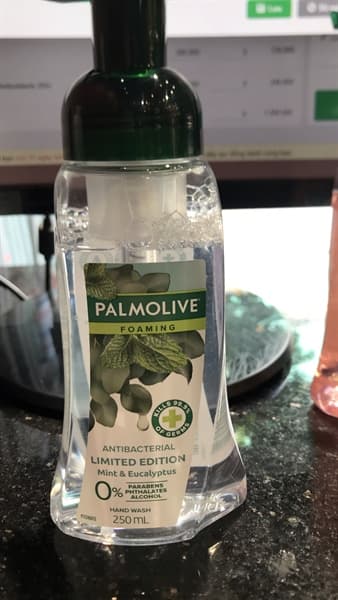 Nước Rửa Tay Palmolive Antibacterial Limited Edition Mint & Eucalyptus Trắng 250ml ( Chai ) - Image 1