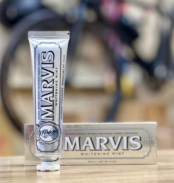 Kem Đánh Răng Marvis Whitening Mint Bạc - Bạc Hà Chuyên Làm Trắng Răng 85ml ( Tuýp )