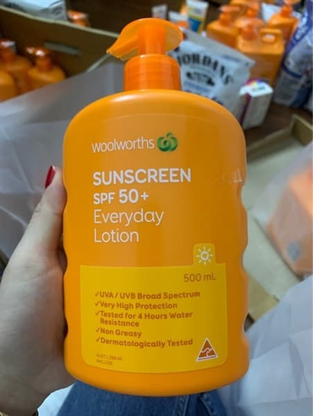 Kem Chống Nắng Woolworth SPF50+ Everyday Lotion 500ml