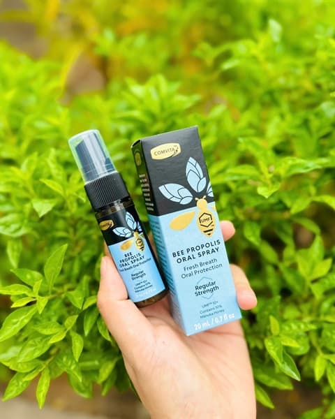 Xịt Miệng Keo Ong Comvita Úc 20ml