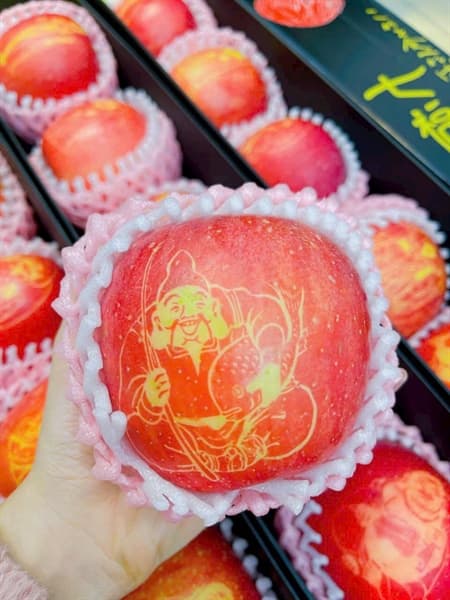 Táo Đỏ Thất Phúc Thần Nhật Bản