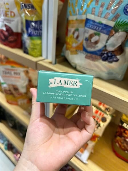 Tẩy Tế Bào Chết Môi Lamer
