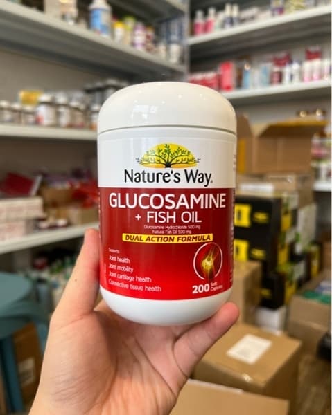 VIÊN XƯƠNG KHỚP NATURES WAY GLUCOSAMINE 500MG & FISH OIL 500MG 200 VIÊN - Image 1